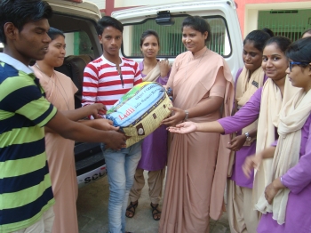 Patnawomens College | ptimized-Joy of Giving Week ( 03. 11.2018 ) Best College in Patna | PWC Student