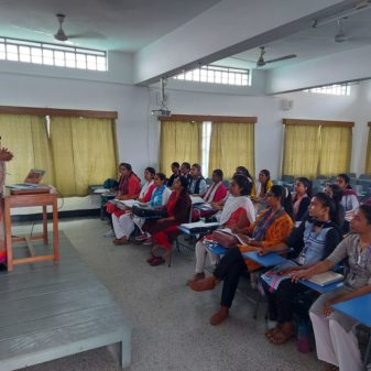 42f7ba9e-d969-445a-8e69-b2fbc3040c14